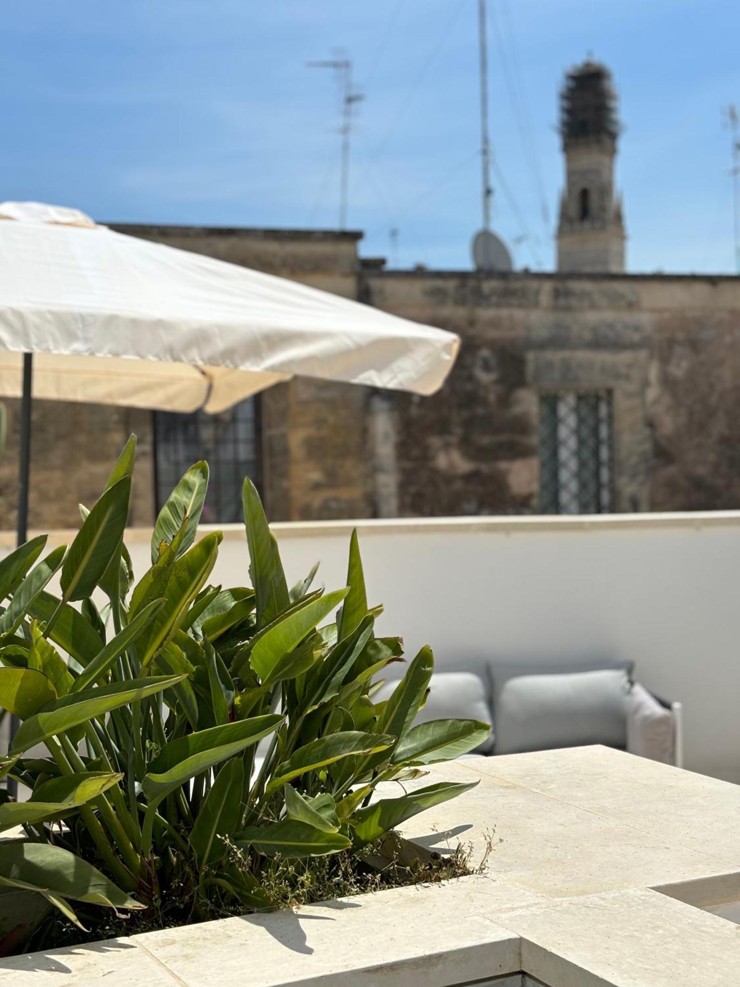 Alora Boutique Suites Лече Екстериор снимка