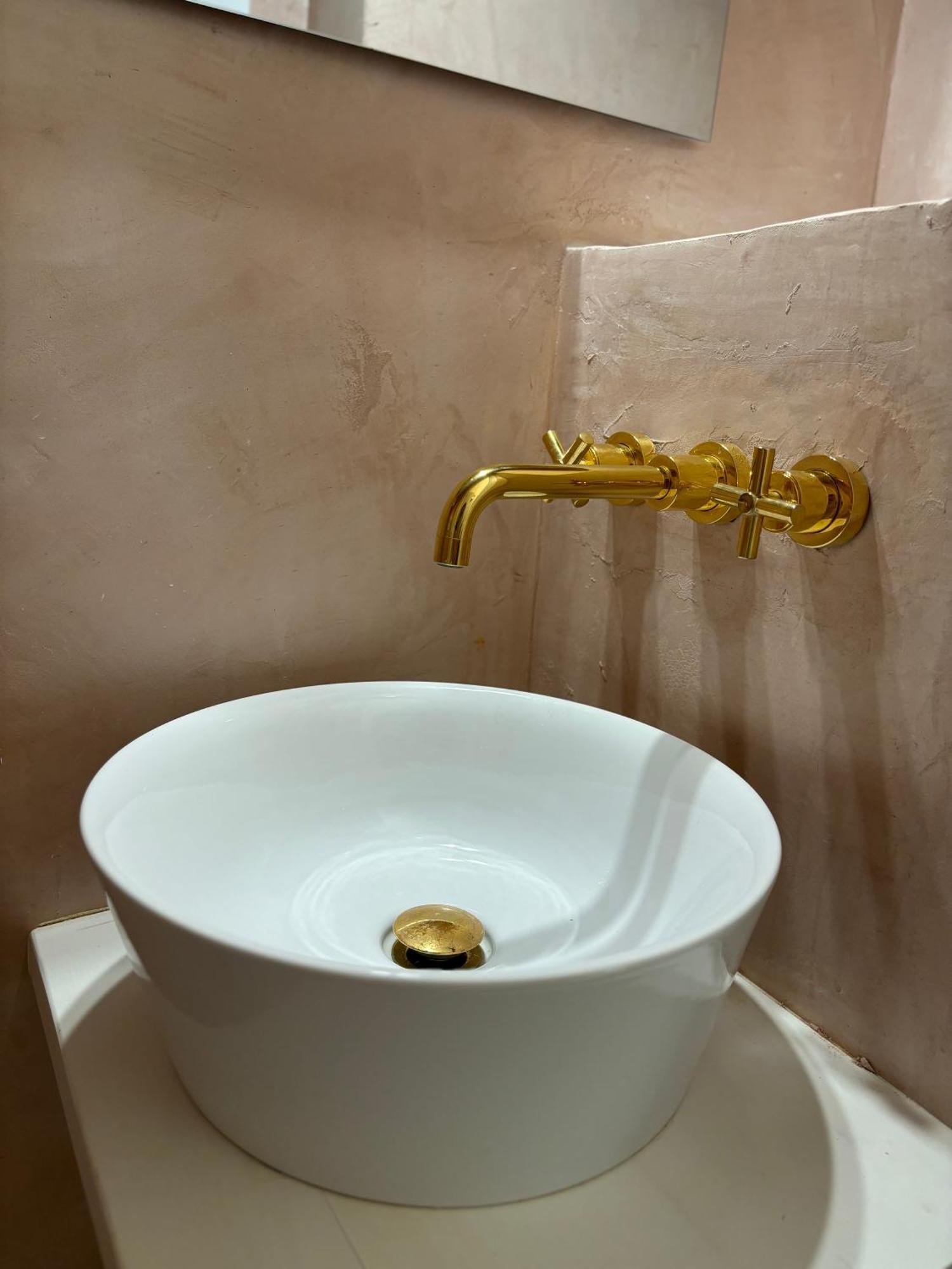 Alora Boutique Suites Лече Екстериор снимка
