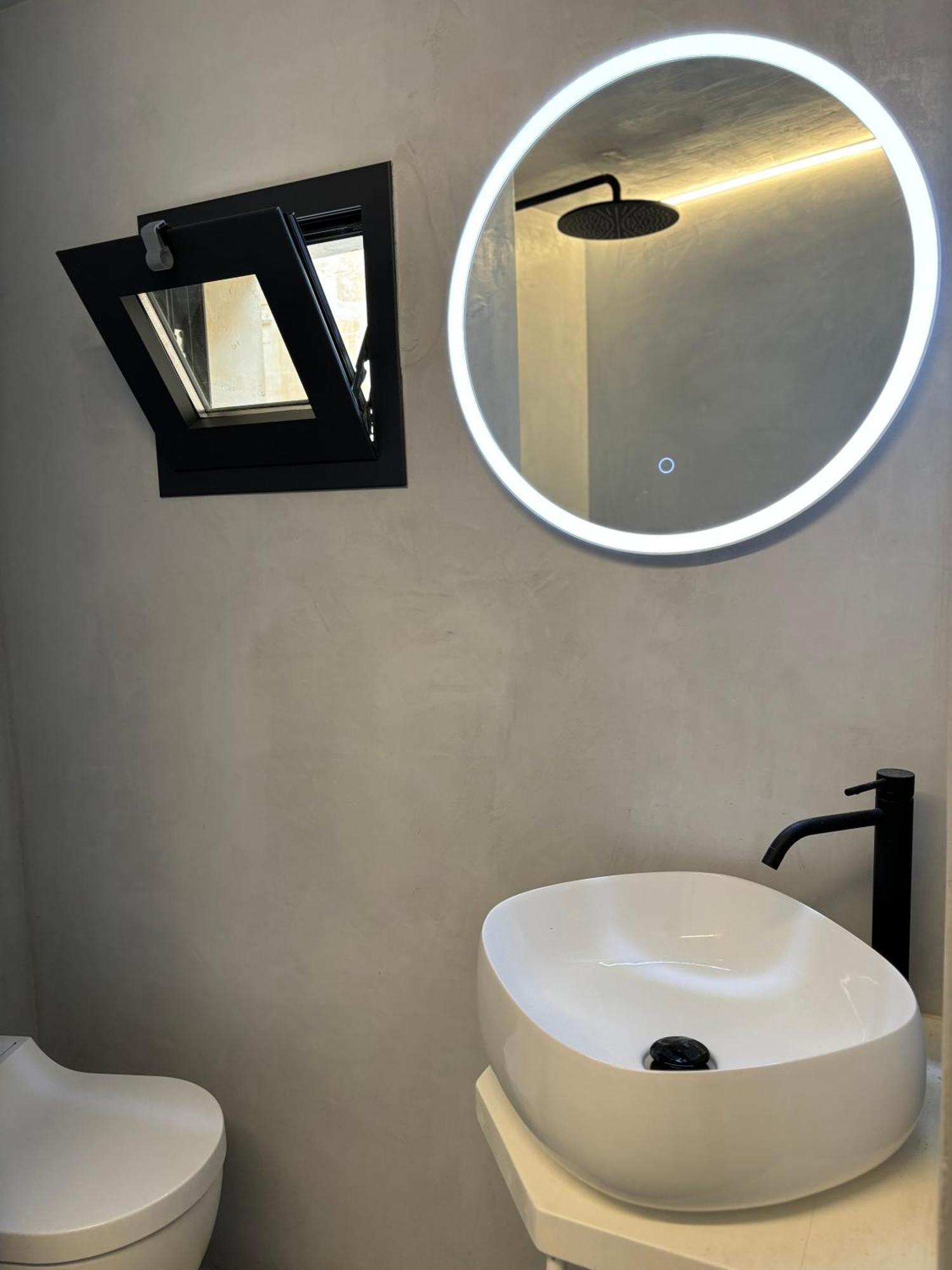 Alora Boutique Suites Лече Екстериор снимка